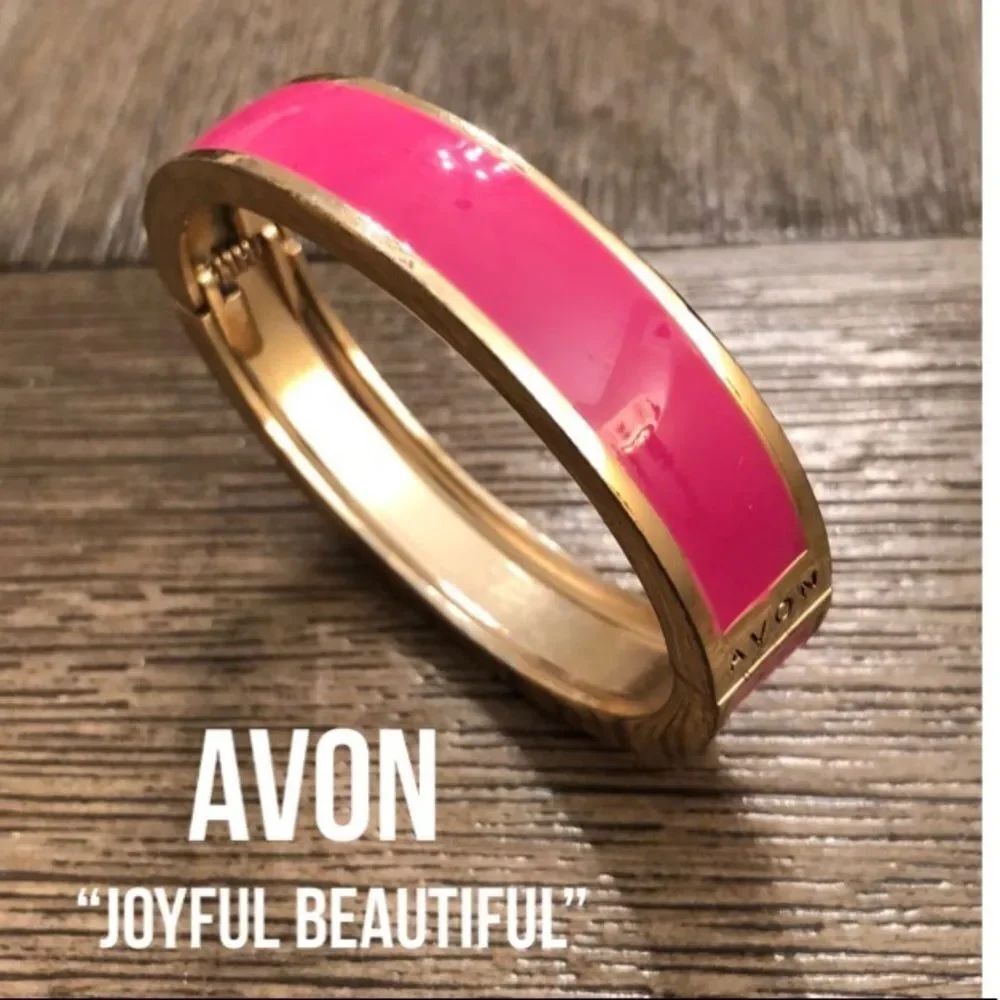 Avon Pink Enamel Clamper Bracelet Joyful Beautiful